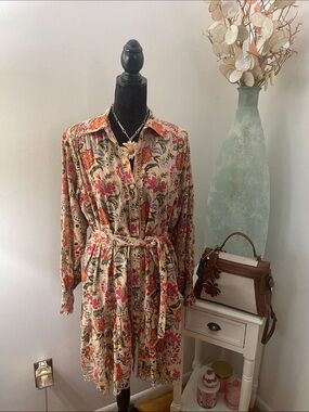Miss June Floral Button-Up beige and Pink-Red Flower  Dress